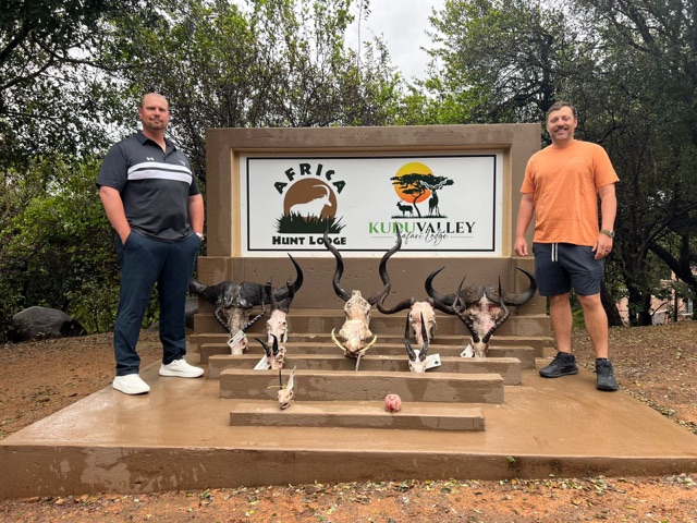 Trophy Hunting Photo - Africa Hunt Lodge