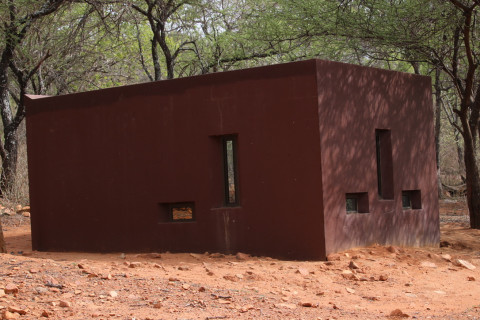 Pit Blind Exterior Africa Hunt Lodge